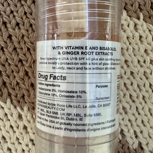 Kopari Sun Shield Sheer Stick SPF and tote bag - Picture 9 of 10